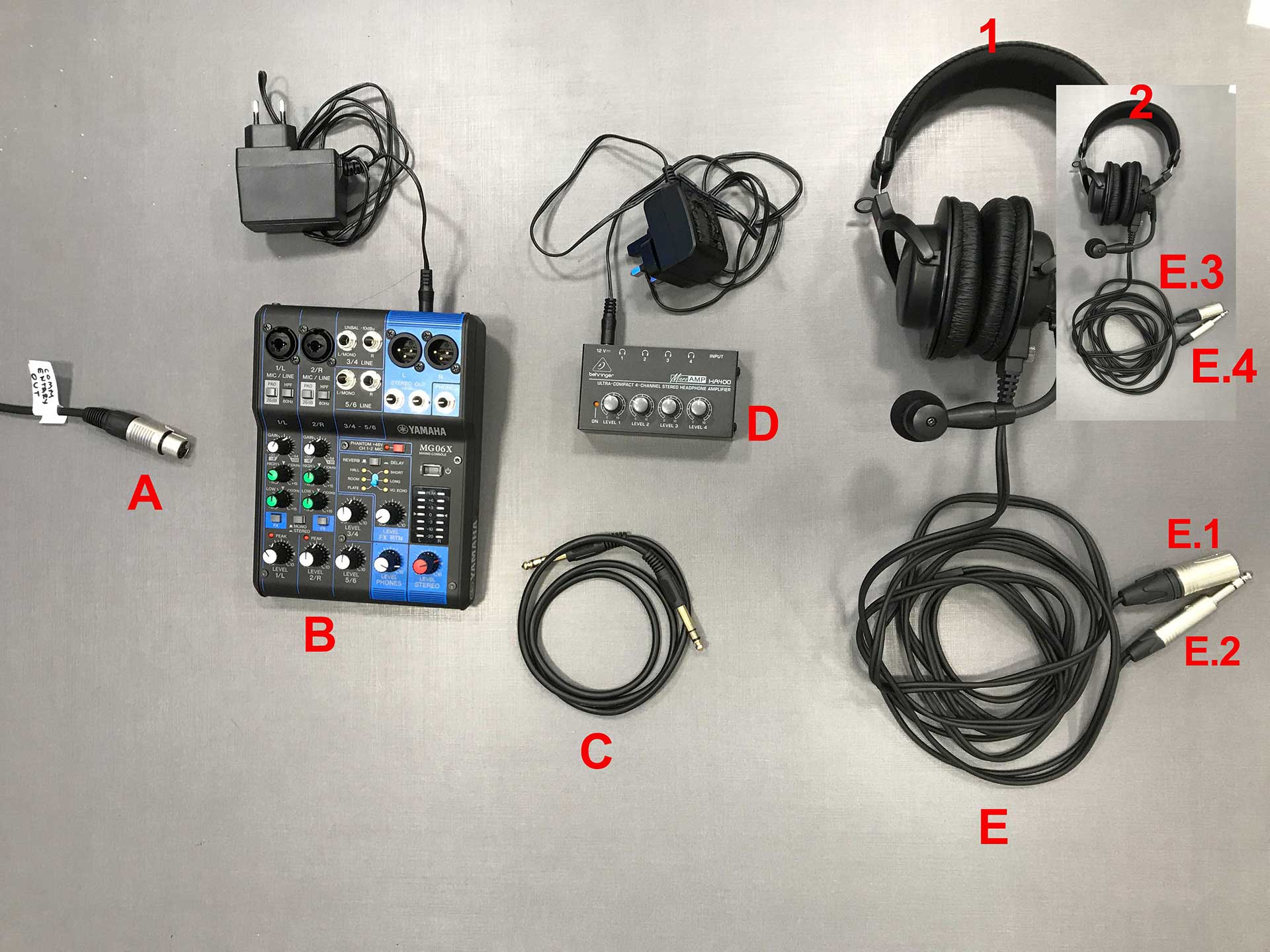 Comguide 4 unassembled kit 2commentators1920 https://playsight.com